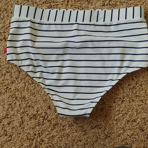 Suit bottoms - Picture 3 of 3